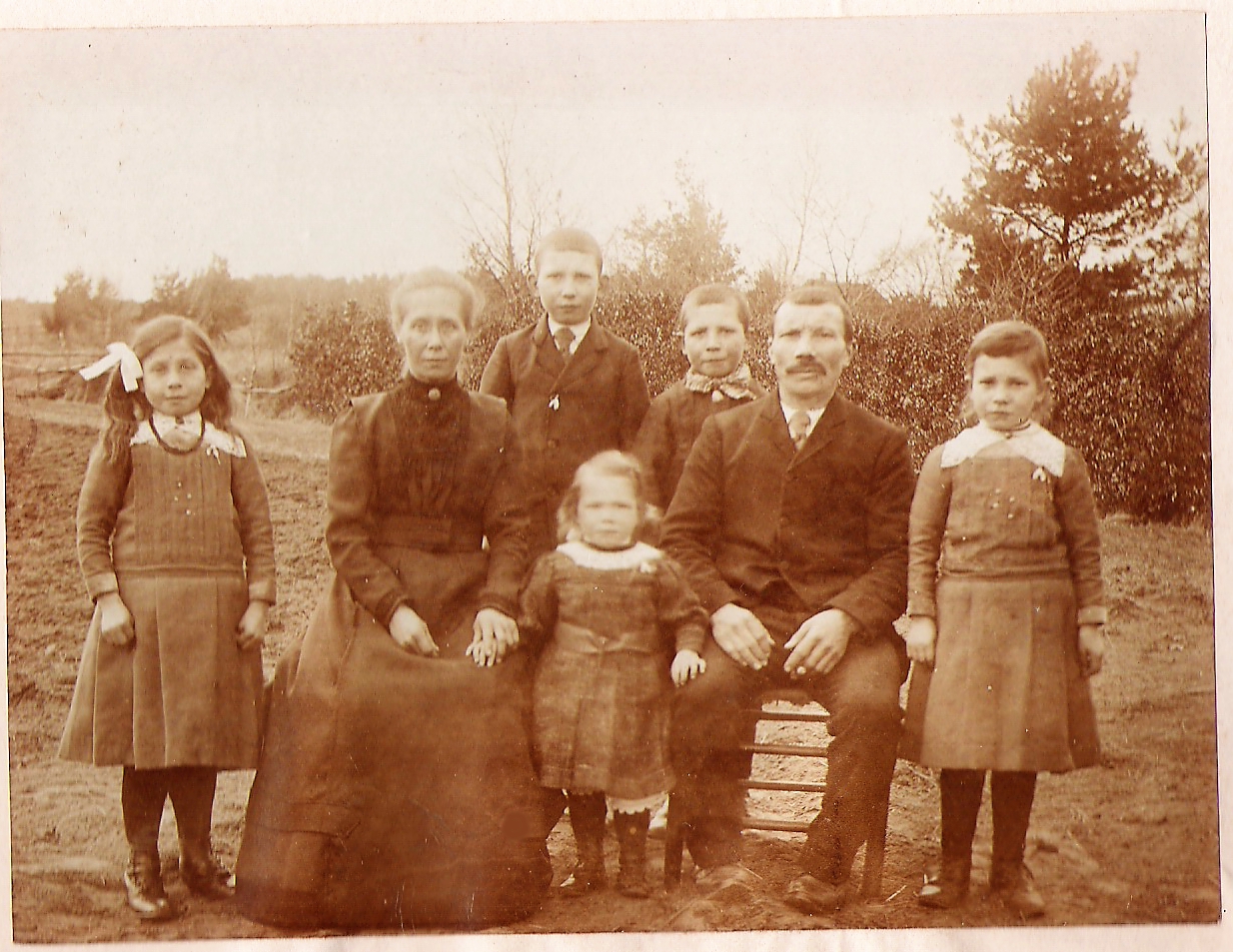 familie_uenk-doornink__circa_1915.jpg